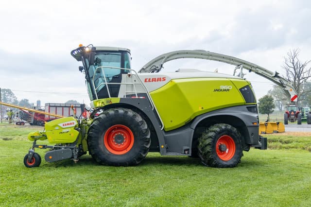 Image of CLAAS Jaguar 960 equipment image 3