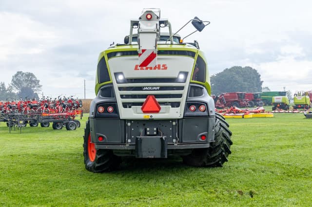 Image of CLAAS Jaguar 960 equipment image 4