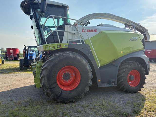 Image of CLAAS Jaguar 990 equipment image 2
