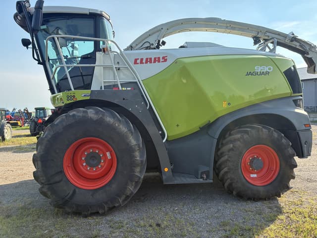 Image of CLAAS Jaguar 990 equipment image 3