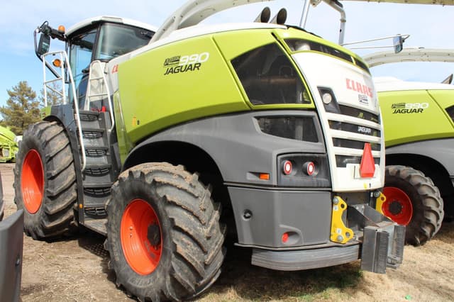 Image of CLAAS Jaguar 990 equipment image 2
