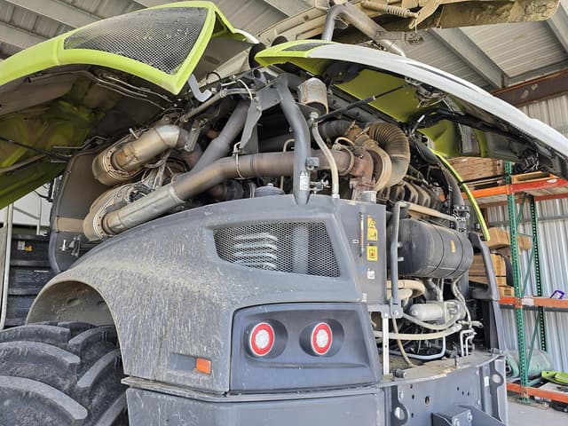 Image of CLAAS Jaguar 990 equipment image 3