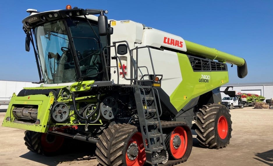 Main image CLAAS Lexion 7400TT