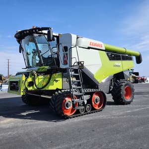 2020 CLAAS Lexion 7400TT Image