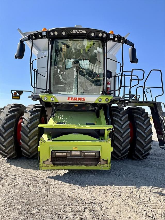 Image of CLAAS Lexion 7500 equipment image 3