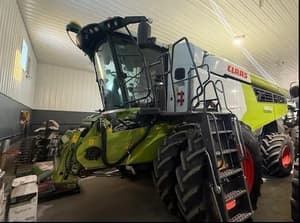 2020 CLAAS Lexion 8600 Image