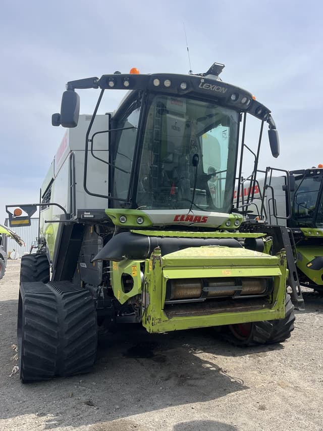 Image of CLAAS Lexion 8600TT equipment image 1