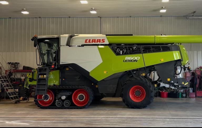 2020 CLAAS Lexion 8600TT Equipment Image0
