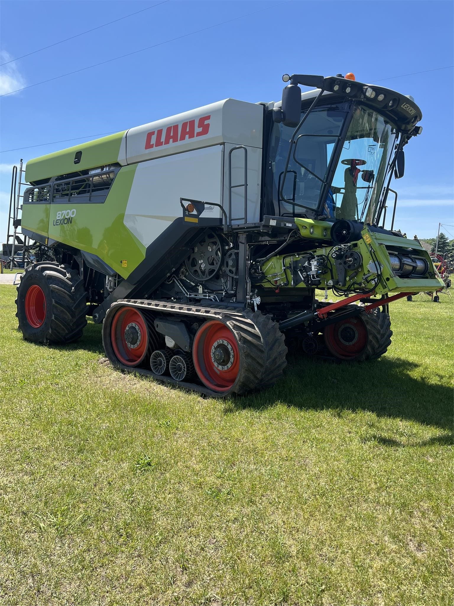 Main image CLAAS Lexion 8700TT