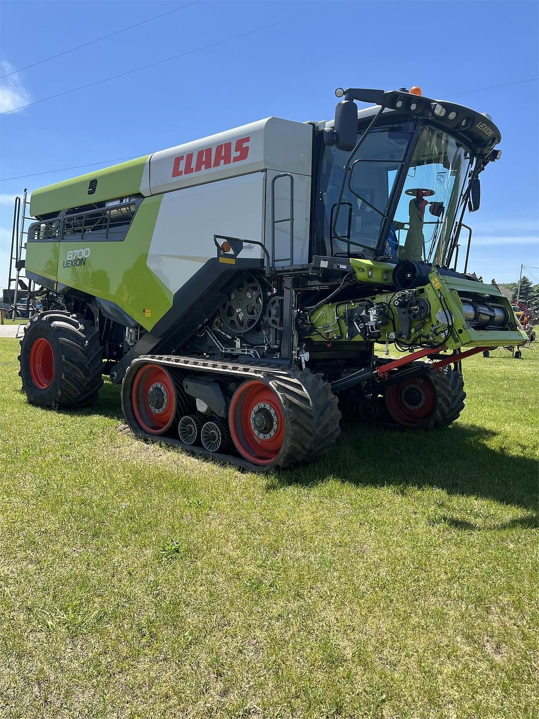 Image of CLAAS Lexion 8700TT Primary image