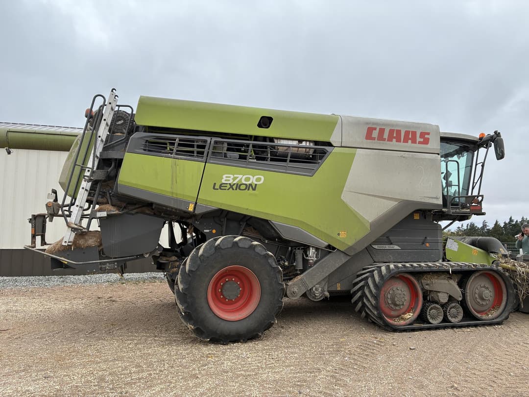 Image of CLAAS Lexion 8700TT Primary image