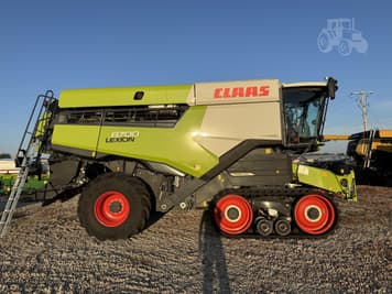 Main image CLAAS Lexion 8700TT
