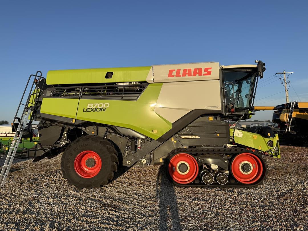Image of CLAAS Lexion 8700TT Primary image