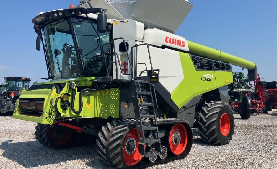 Main image CLAAS Lexion 8700TT