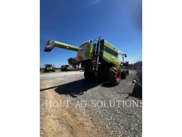 Image of CLAAS Lexion 8700TT equipment image 1