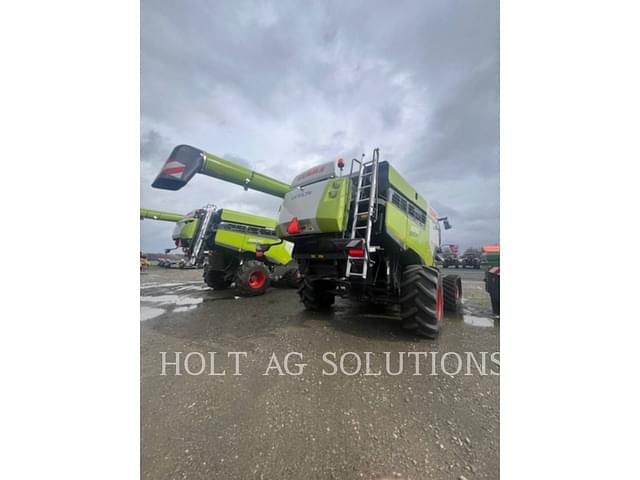 Image of CLAAS Lexion 8700TT equipment image 3