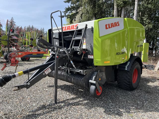 Image of CLAAS Rollant 455 equipment image 2