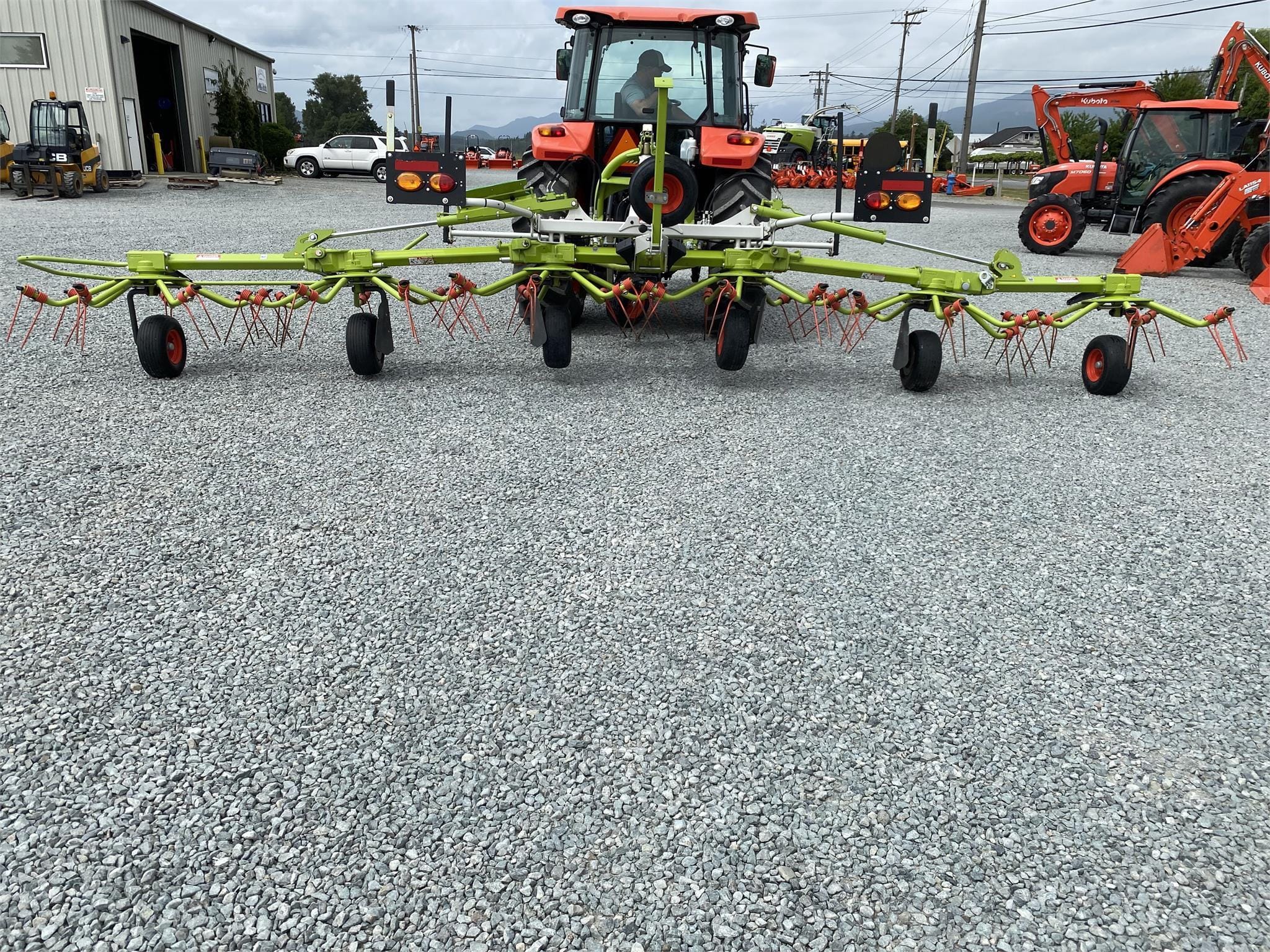 2020 CLAAS Volto 800 Equipment Image0