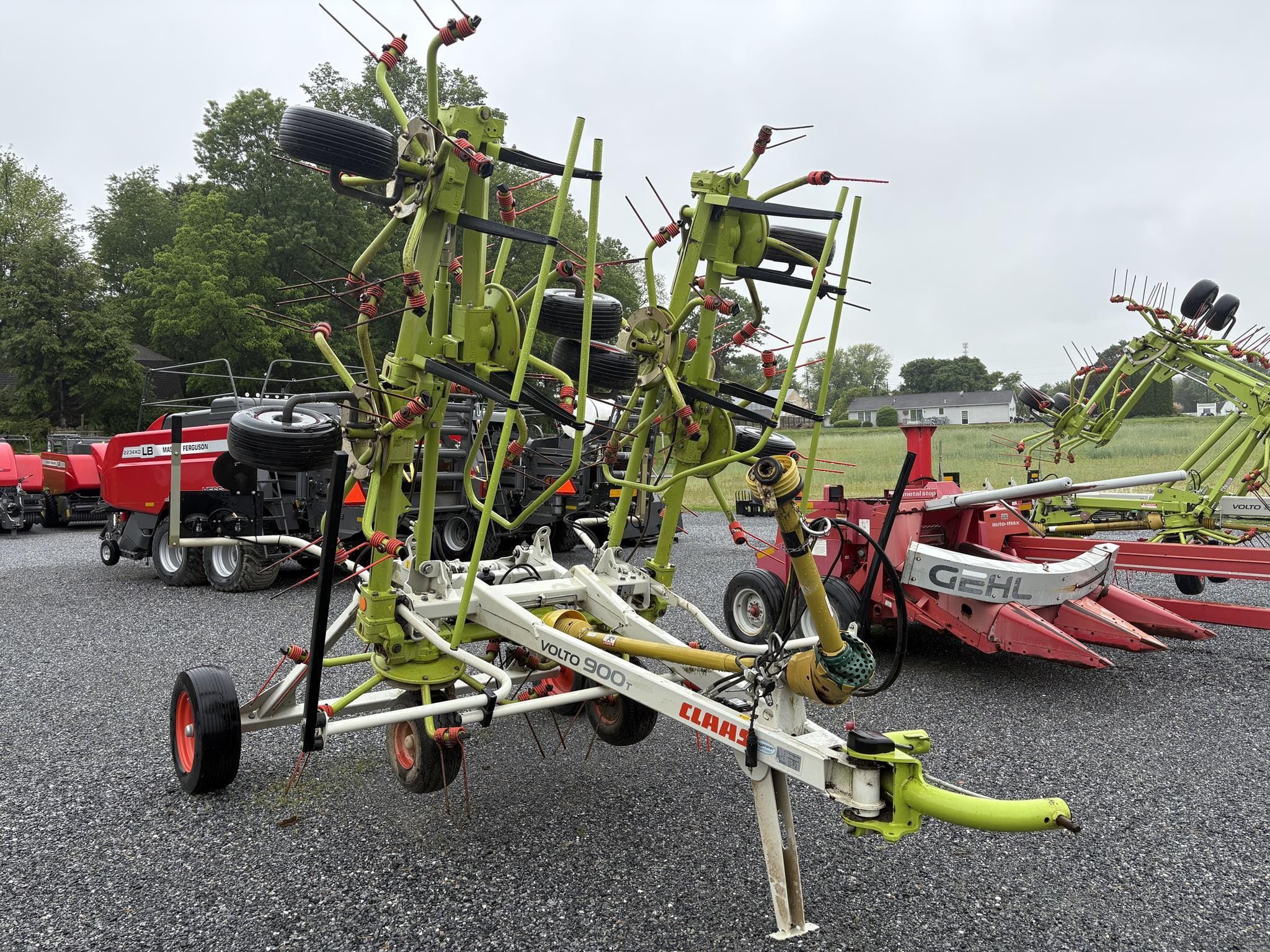 2020 CLAAS Volto 900T Equipment Image0