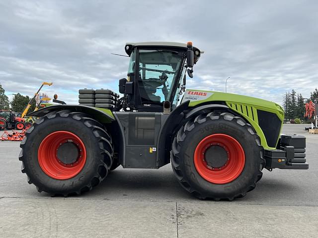 Image of CLAAS Xerion 5000 equipment image 4