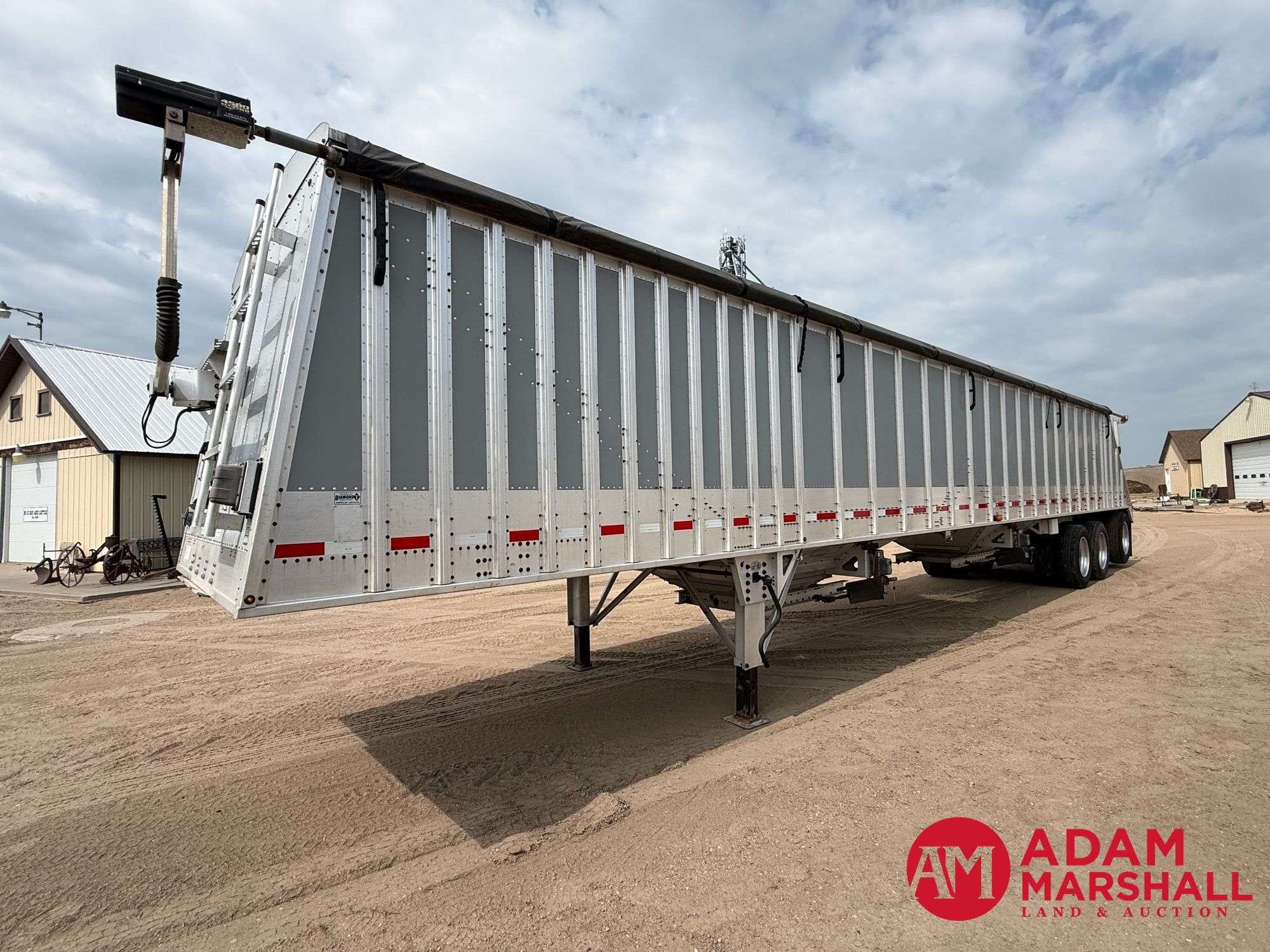 2020 Cornhusker Ultra-Lite Equipment Image0