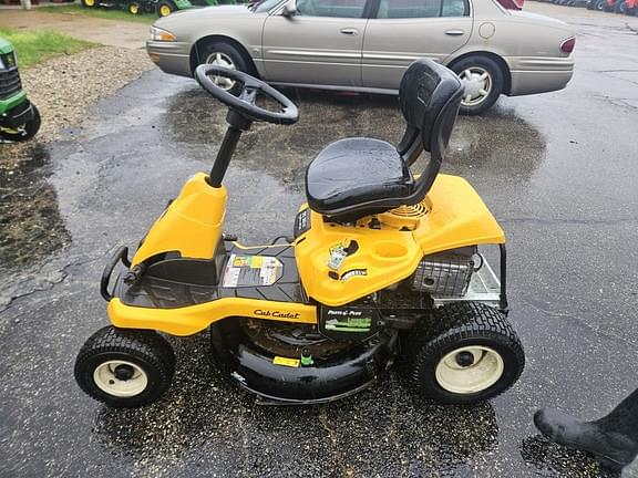 Image of Cub Cadet CC30H equipment image 4