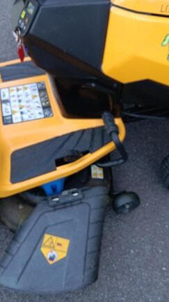 Image of Cub Cadet LT42E equipment image 3