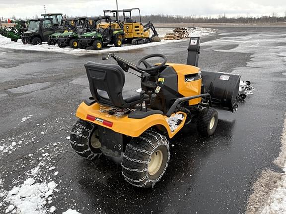 Image of Cub Cadet XT1 LT46 equipment image 3