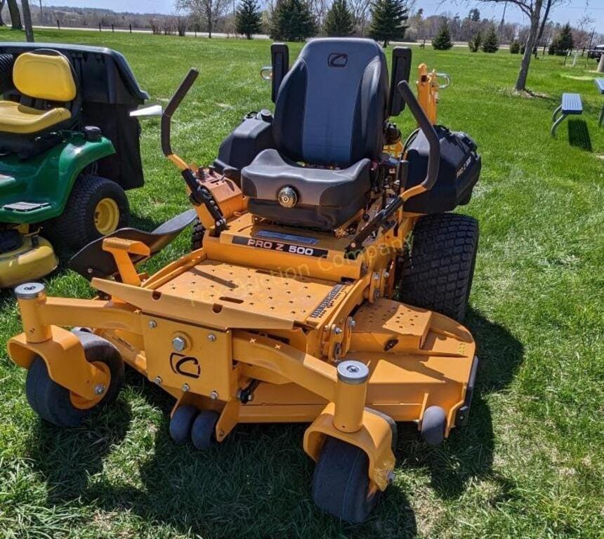 Main image Cub Cadet Pro Z 500