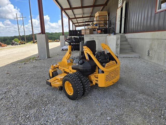 Image of Cub Cadet Pro Z 972SD equipment image 4