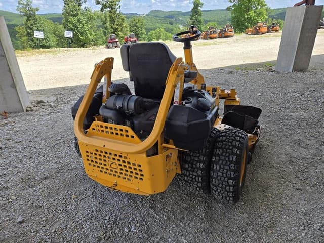 Image of Cub Cadet Pro Z 972SD equipment image 3