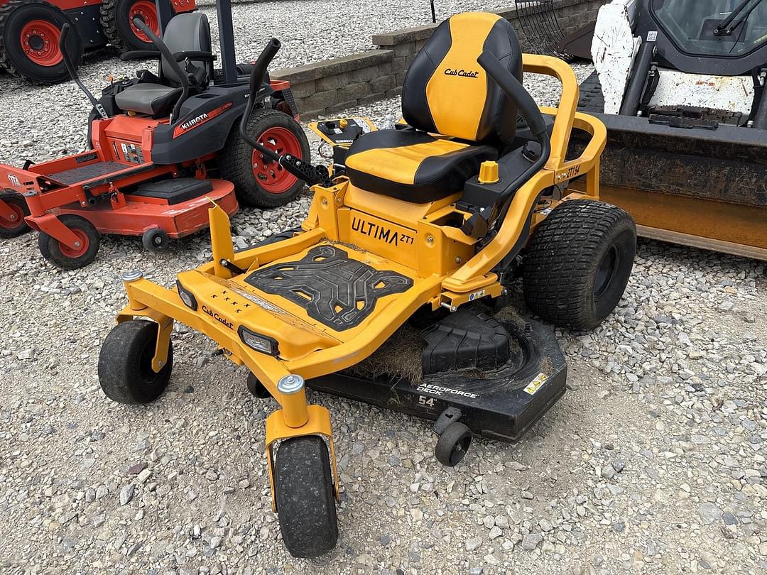 Image of Cub Cadet Ultima ZT1 Primary image