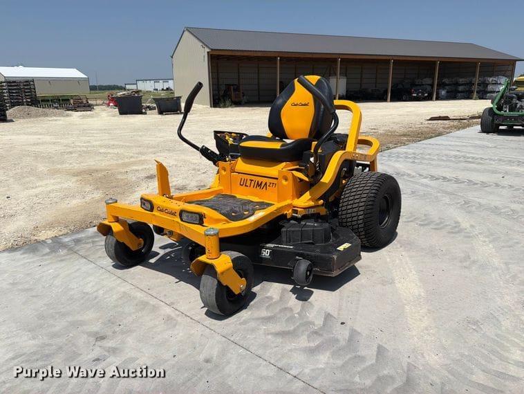 2020 Cub Cadet Ultima ZT1 Equipment Image0