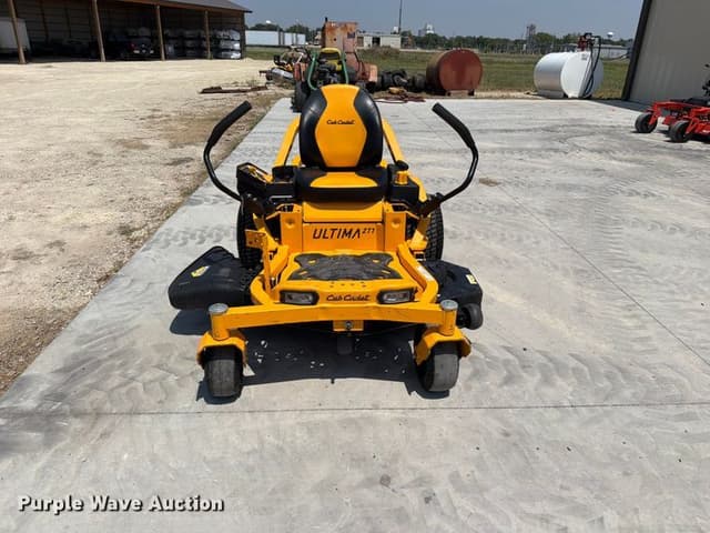 Image of Cub Cadet Ultima ZT1 equipment image 1