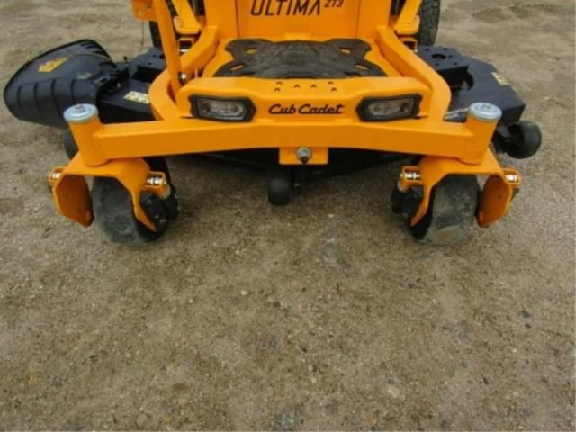 Image of Cub Cadet Ultima ZT3 equipment image 2