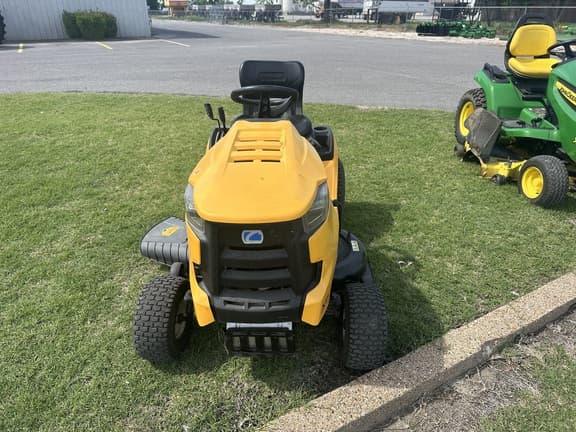 Image of Cub Cadet XT1 equipment image 3