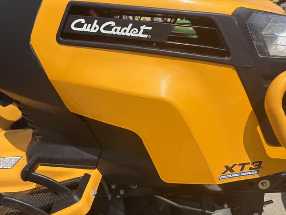 Image of Cub Cadet XT3 GSX equipment image 4