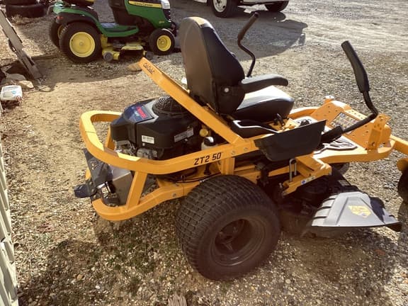 Image of Cub Cadet Ultima ZT2 equipment image 4