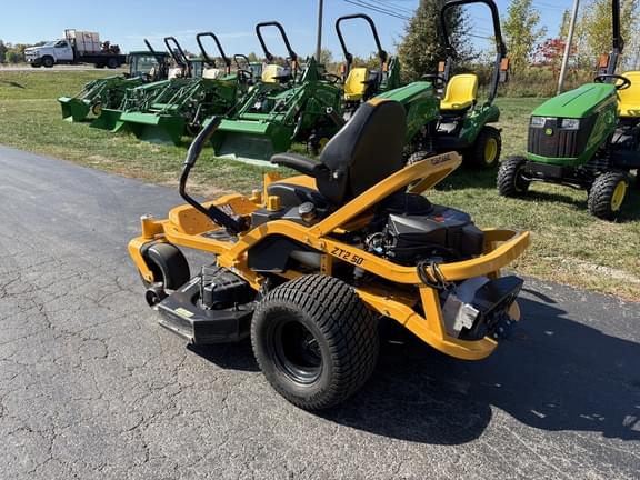 Image of Cub Cadet Ultima ZT2 equipment image 1