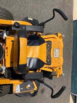 Image of Cub Cadet Ultima ZT2 equipment image 4