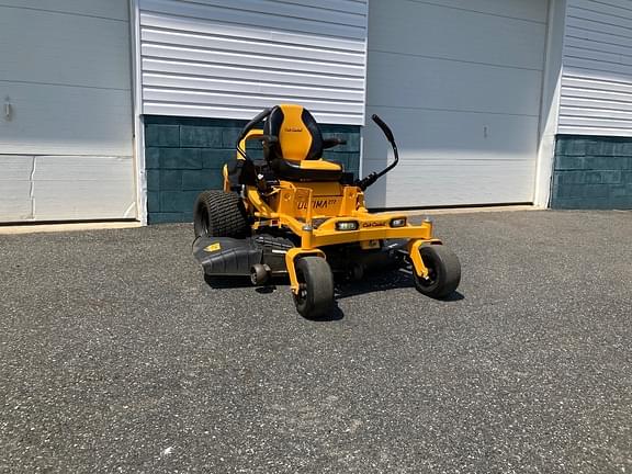 Image of Cub Cadet Ultima ZT2 equipment image 1