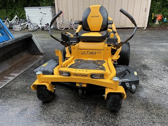 Image of Cub Cadet Ultima ZT2 equipment image 1