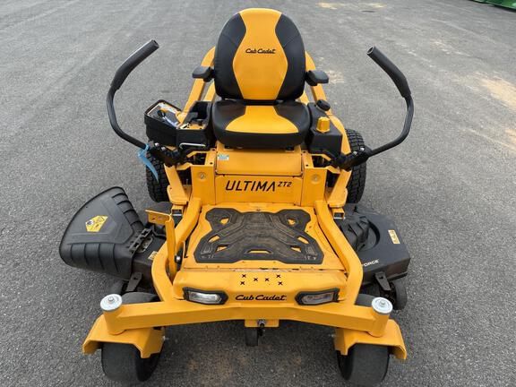2020 Cub Cadet Ultima ZT2 Equipment Image0