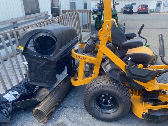 Image of Cub Cadet Ultima ZTX6 equipment image 4