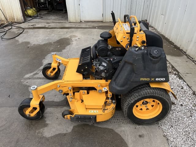 Image of Cub Cadet Pro X 648 equipment image 2