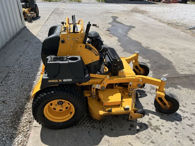 Image of Cub Cadet Pro X 654 equipment image 4