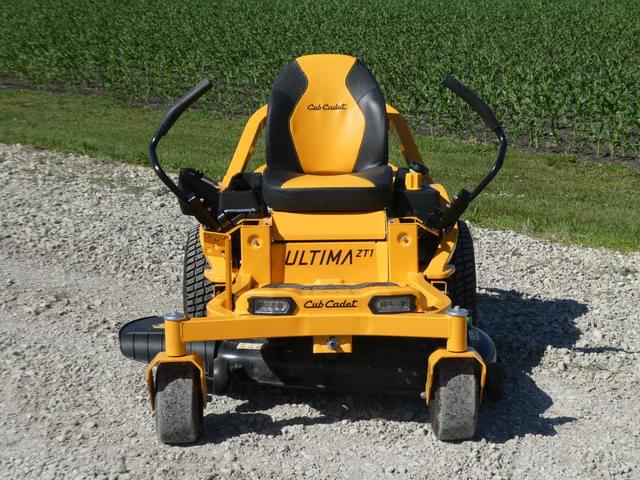 Image of Cub Cadet Ultima ZT1 equipment image 2