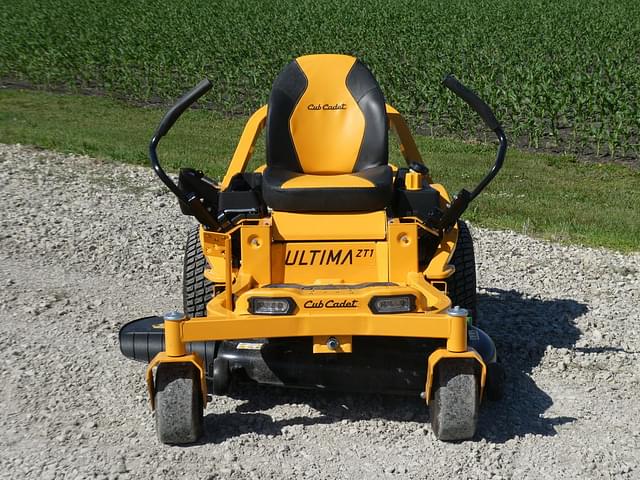 Image of Cub Cadet Ultima ZT1 equipment image 2