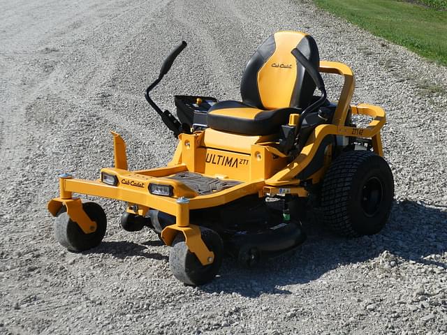 Image of Cub Cadet Ultima ZT1 equipment image 1