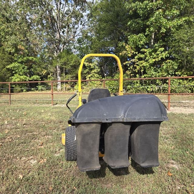 Image of Cub Cadet Ultima ZTX6 equipment image 2